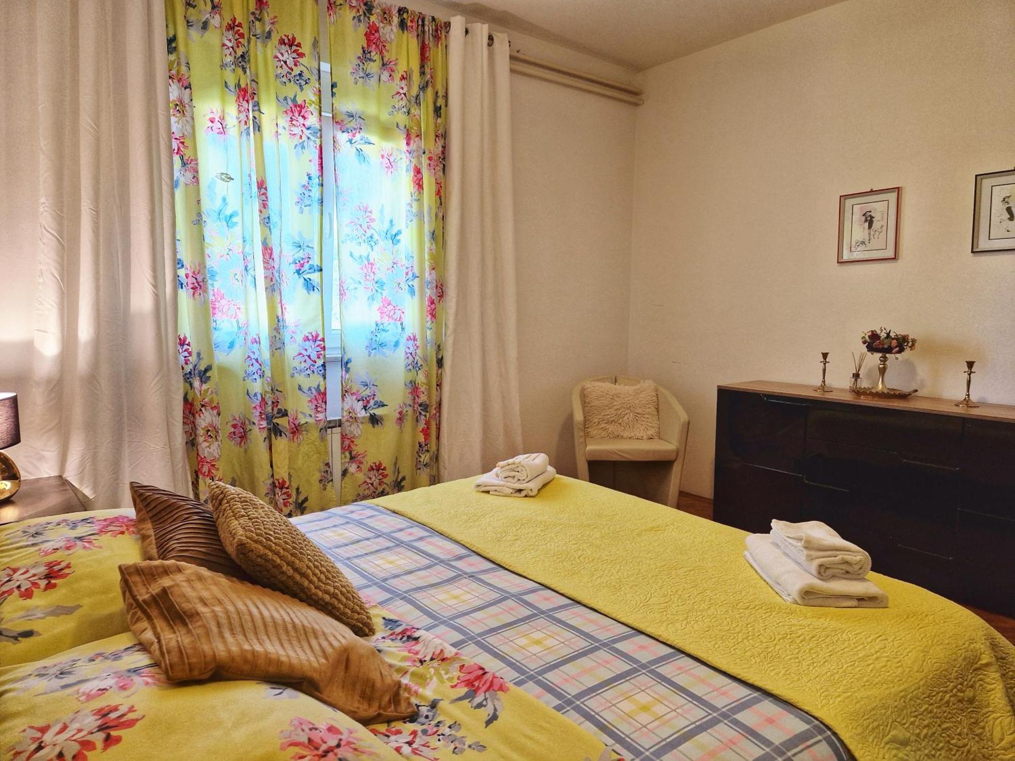 Apartman Mare-Peroj 沃德年 外观 照片